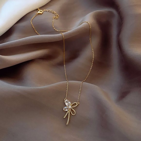 GOLICC Bow Necklace - Picture 5 of 9